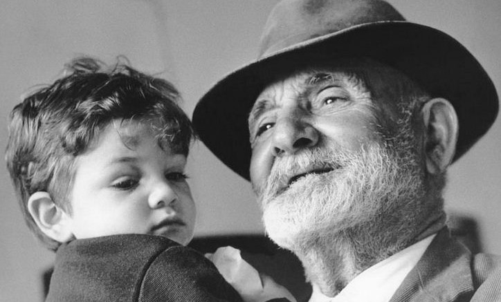 famiglia - nonno e nipote